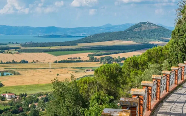 Elm Tree Apt In Farmhouse With Pool