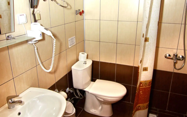 Kleopatra Bavyera Hotel