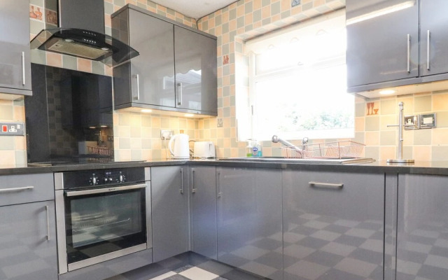 23 Wolsey Close