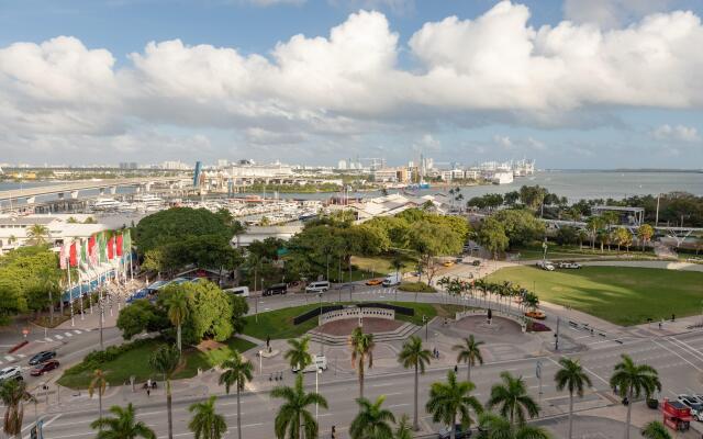 Holiday Inn Port of Miami - Downtown by IHG