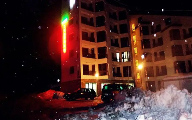 Snowy Dreams Pamporovo Apartments