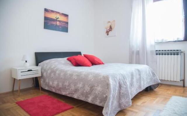 Apartments Jela