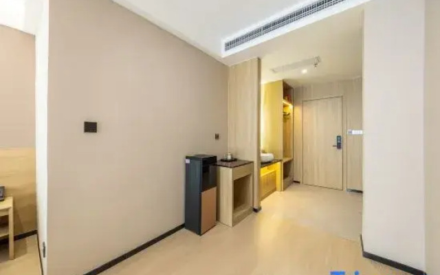 Yihui Hotel (Baiyin Bus Station Branch)