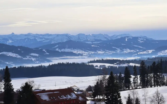 Haus Hiller Comfortable Holiday Residence