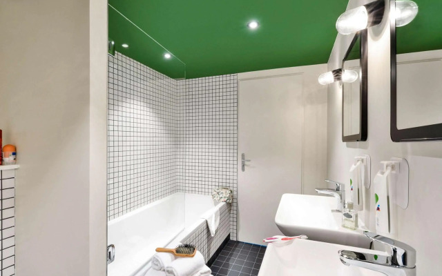 ibis Styles Lyon Meyzieu Arena Stadium