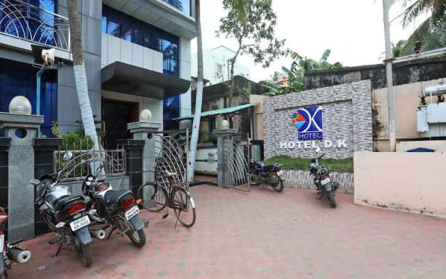 OYO 16173 Hotel Dk