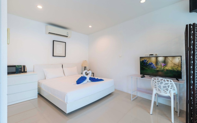 3BR Pool Villa Near Boat Avenue V303