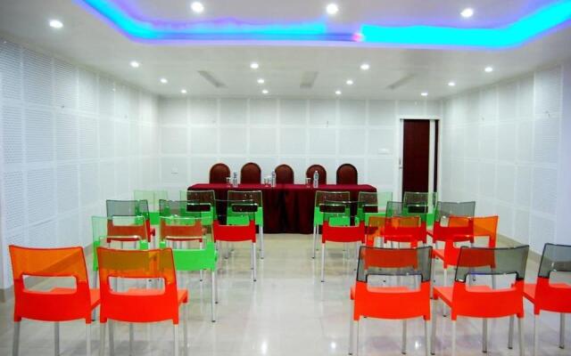 Hotel Monarch Aachal