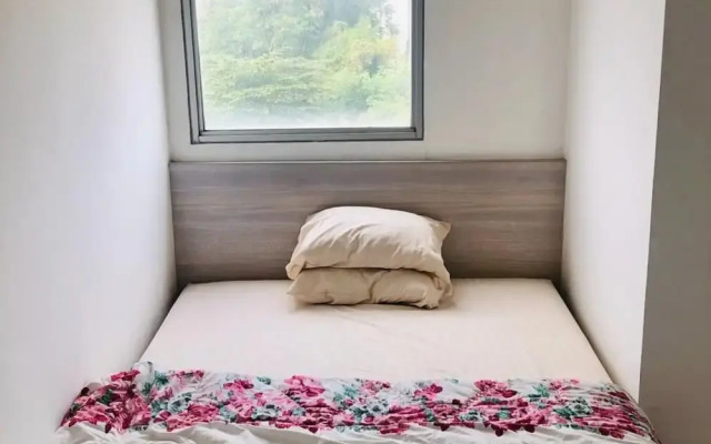 Capital O 2101 Gunung Putri Square