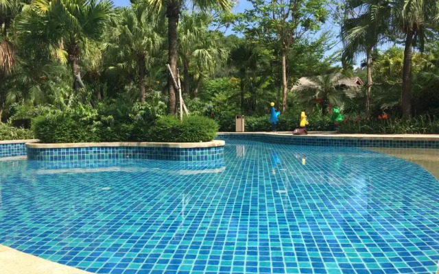 Shixishu Jianguo Yalong Bay Resort Hotel