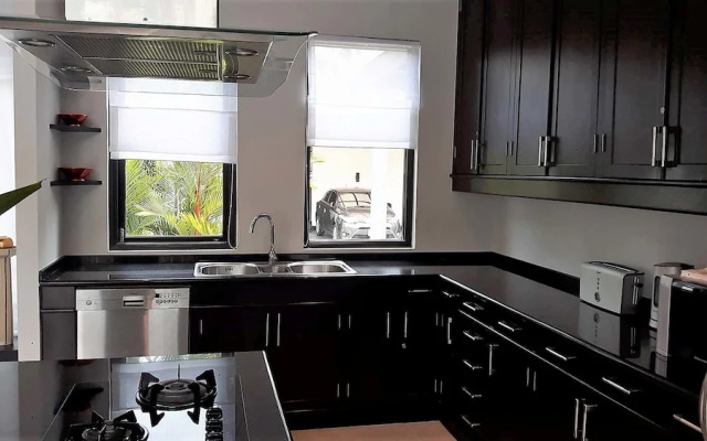 Private Pool Villas Phuket - Mandala Arnalia