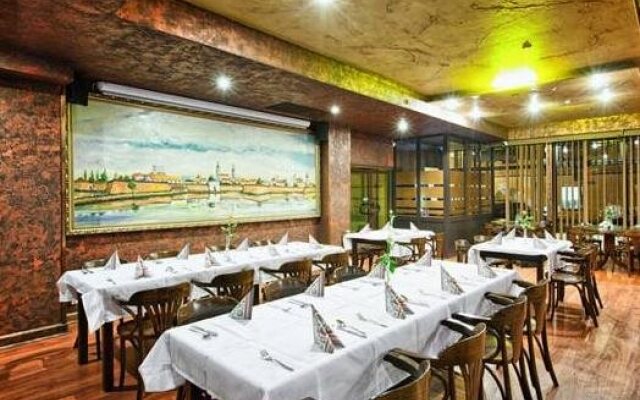 Hotel Renesans