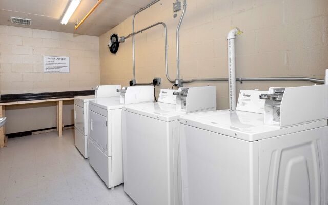 Red Roof Inn PLUS+ Tuscaloosa - University