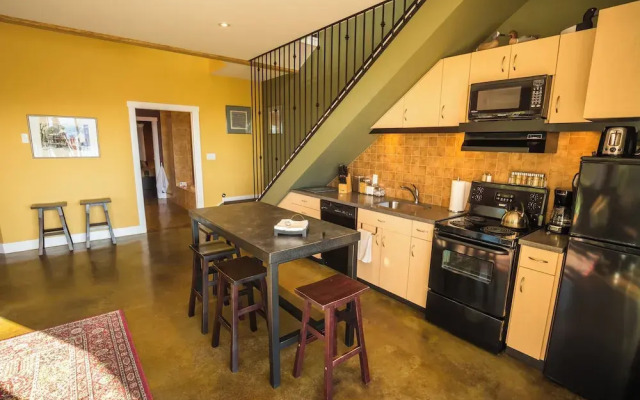Crooked Tree Guest Suites
