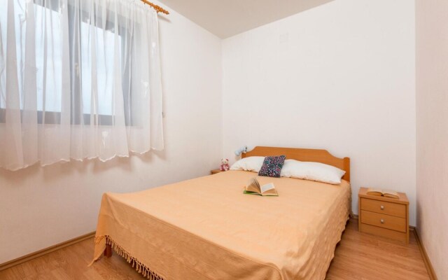 Stunning Home in Peroj With Wifi and 3 Bedrooms