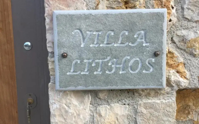 villalithos studio 2