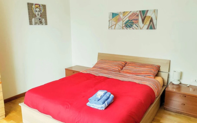 Room-large Double Room in Central Downto