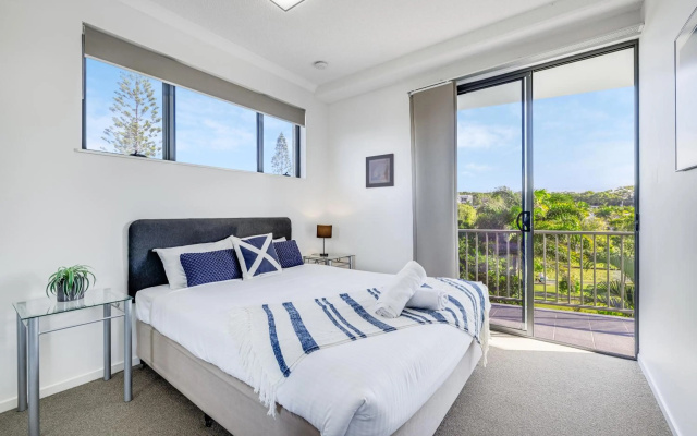 Meridian Alex Beach Apartments – Guest Rooms – Alexandra Headland
