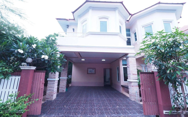 Kamalar Palace Longstay house