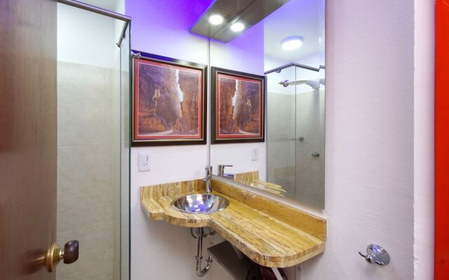 Romantic Suite, San Antonio Cali