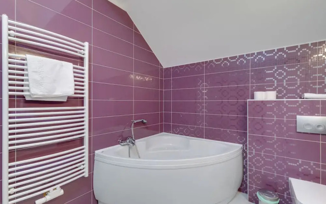 Wellness Suite Saffron