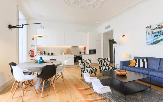 Bacalhoeiros 99 - Beautiful and bright Apartment @ Baixa, Chiado
