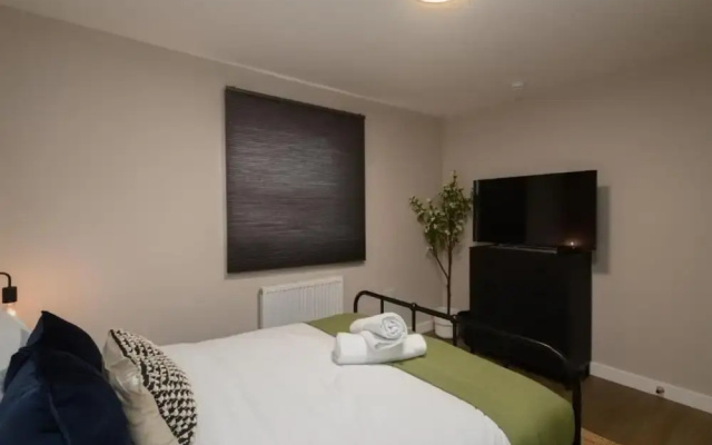 Benjamin Suite Modern 3BR Apartment