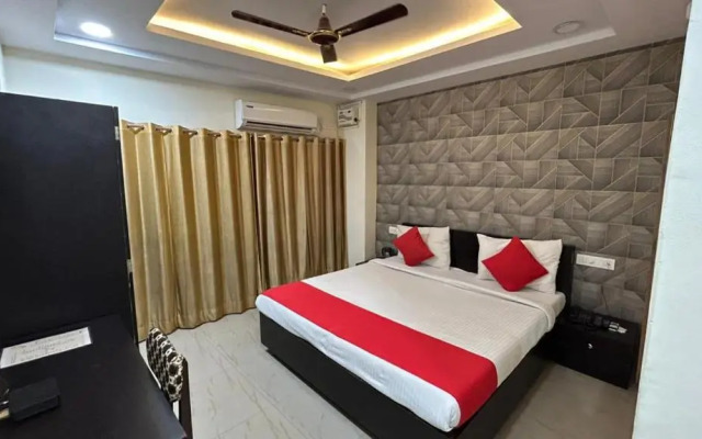 OYO Flagship 121 Hotel Sahu