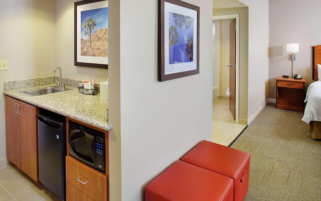 Hampton Inn & Suites Lancaster