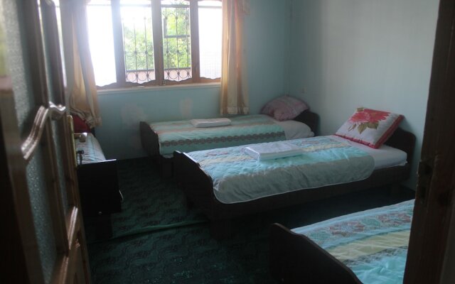 Canal Hostel