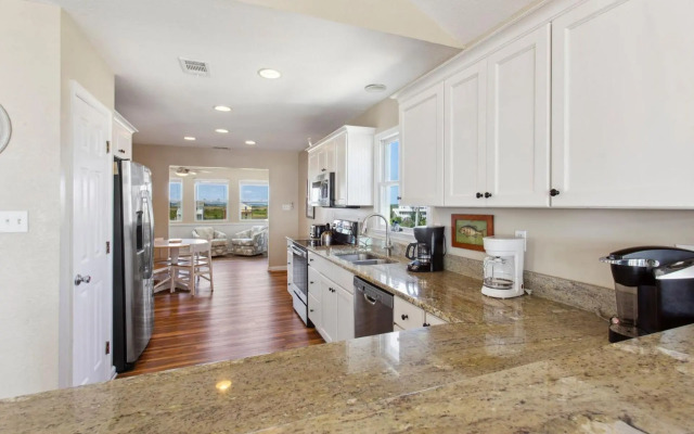 7081 Southern Breeze Oceanfront