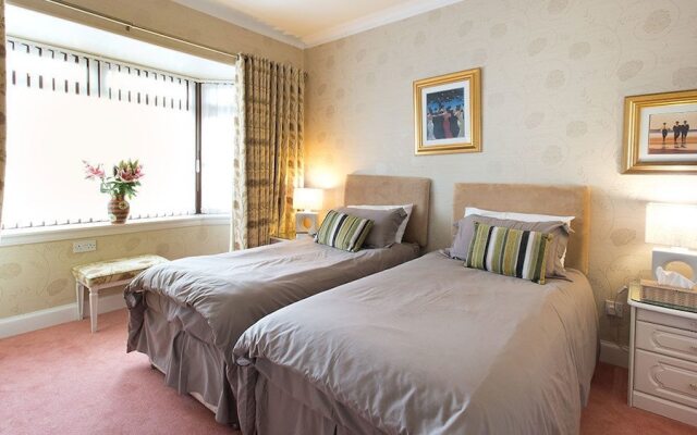 Braeside House