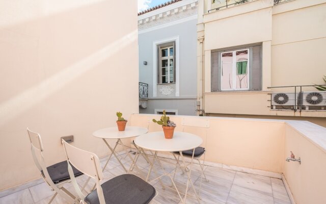 Androniki Neoclassical Apartments-Plaka