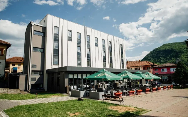 Hotel Comsar Rudo