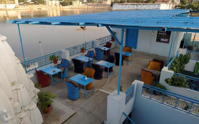 Hotel Bharatpur Palace