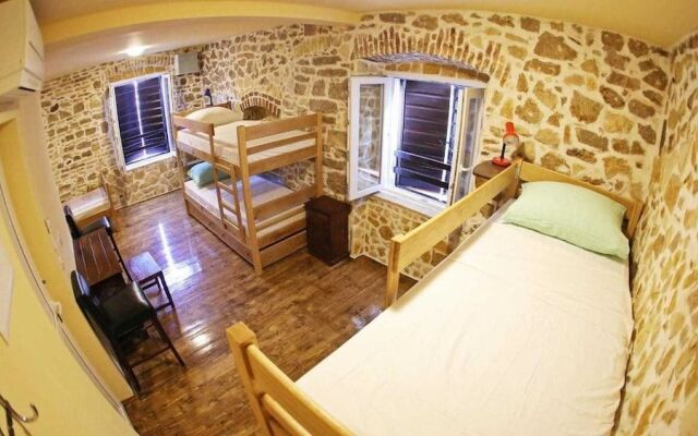 Tequila Bar Hostel - Adults Only
