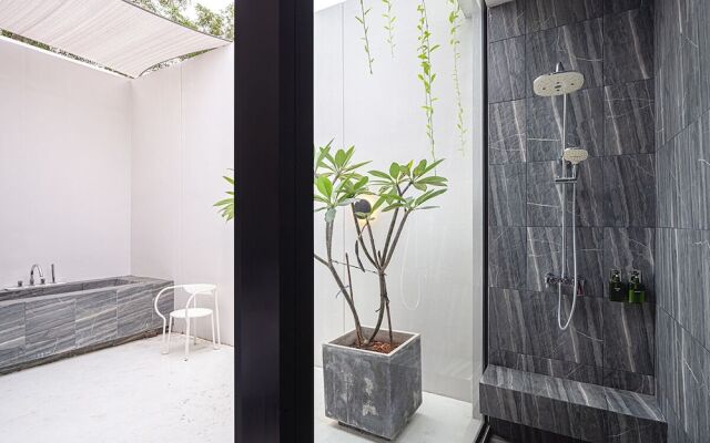 Innlux Phuket