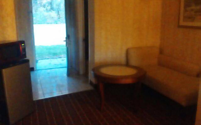 Executive Inn Coopersburg