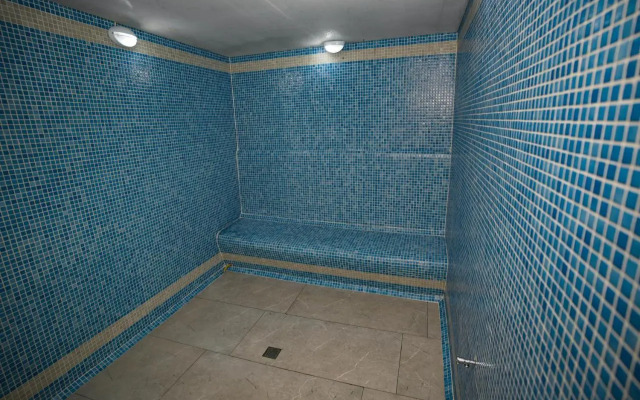 Lakeside Hotel & Spa