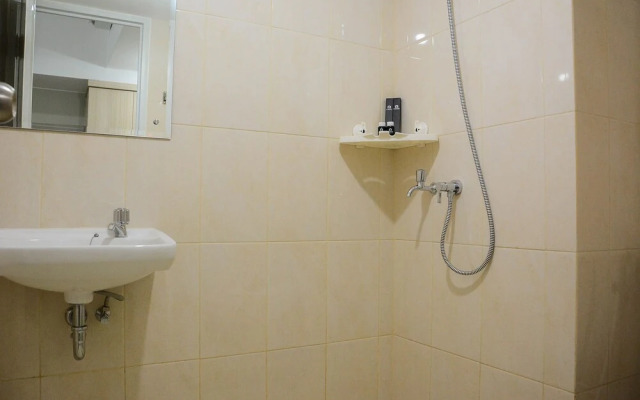 Comfortable Studio Apartment at Springlake Summarecon