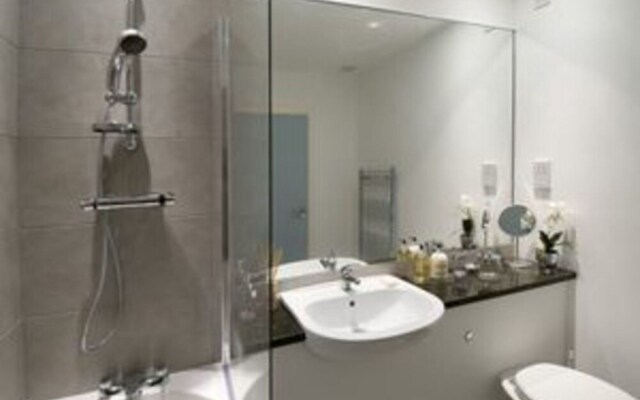 Taymouth Marina - Ben Hope