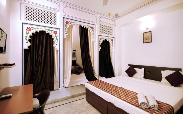The Lake View Hotel – On Lake Pichola – Guest Rooms – Udaipur