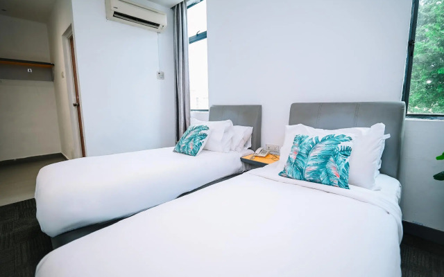 U Pac Hotel