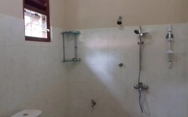 Villa Vinses In Hikkaduwa