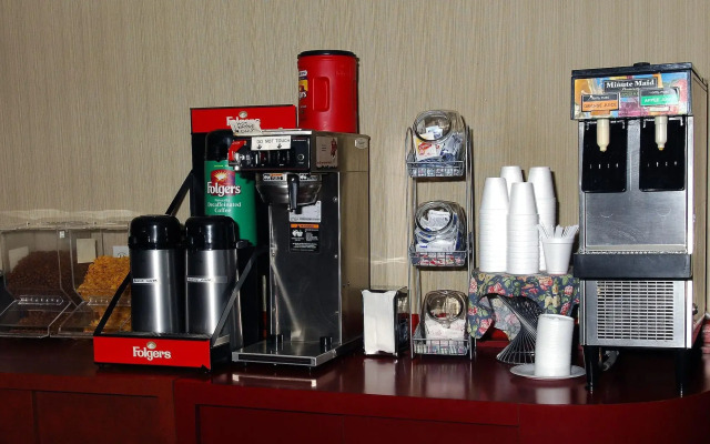 Metro Plaza Hotel