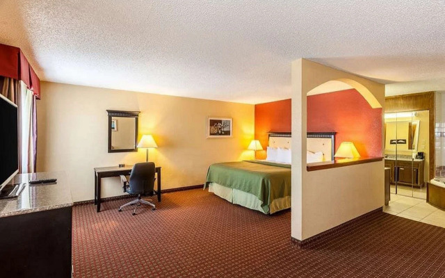 Quality Inn & Suites Lincoln South