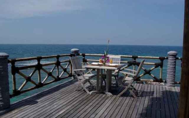Hotel Nirwana Laut
