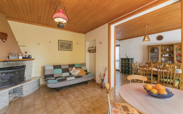 Stunning Home in Rakalj With Wifi and 2 Bedrooms