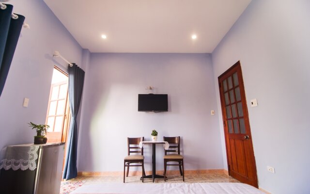 ComCC Hostel And Coffee