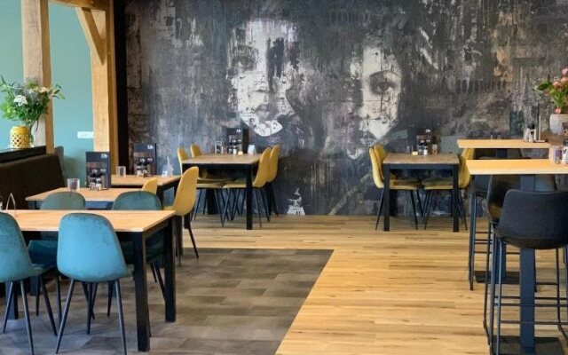 Hotel & Grandcafe LiBo